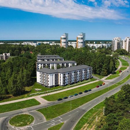 Cozy 2-Bedrooms Apartment In A New Complex Near The Airport And The Center Riga Exterior foto